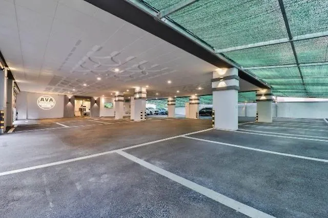 Busan Yeonsan Ava 0*,